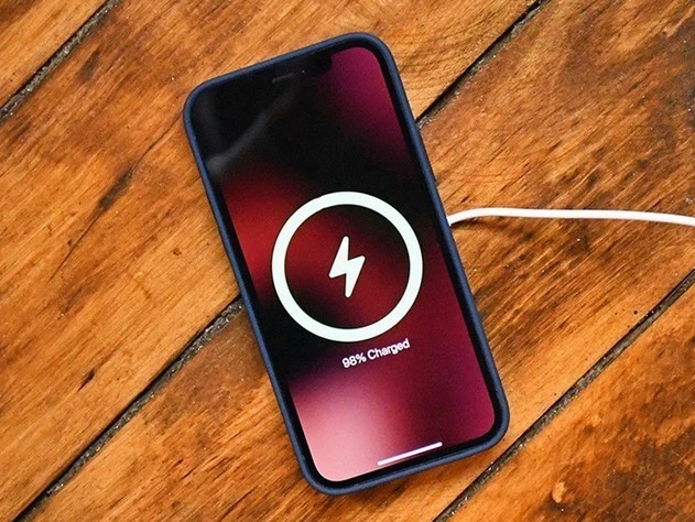 蒲城苹果手机维修分享iPhone 12可以随便充电吗 